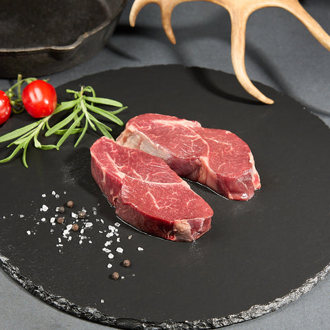 Sliced reindeer entrecote of sarv (bull)
