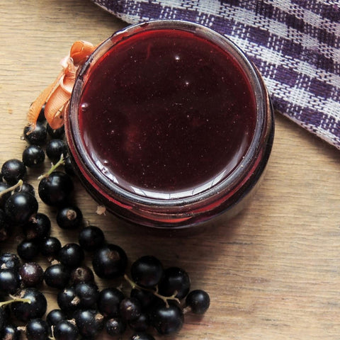 Blackcurrant jelly with high berry content