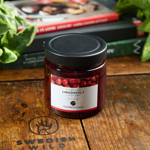 Lingonberry jam with high berry content