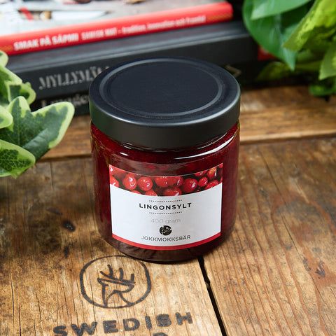 Lingonberry jam with high berry content